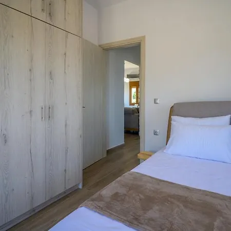 Villa East And West, With Endless Views Nisís Léros